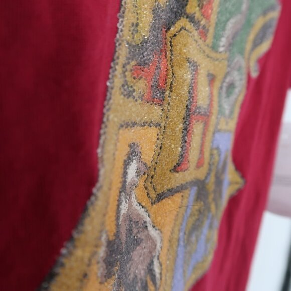 Warner Bros. Red Harry Potter Crest Short Sleeve Tee - Picture 5 of 9